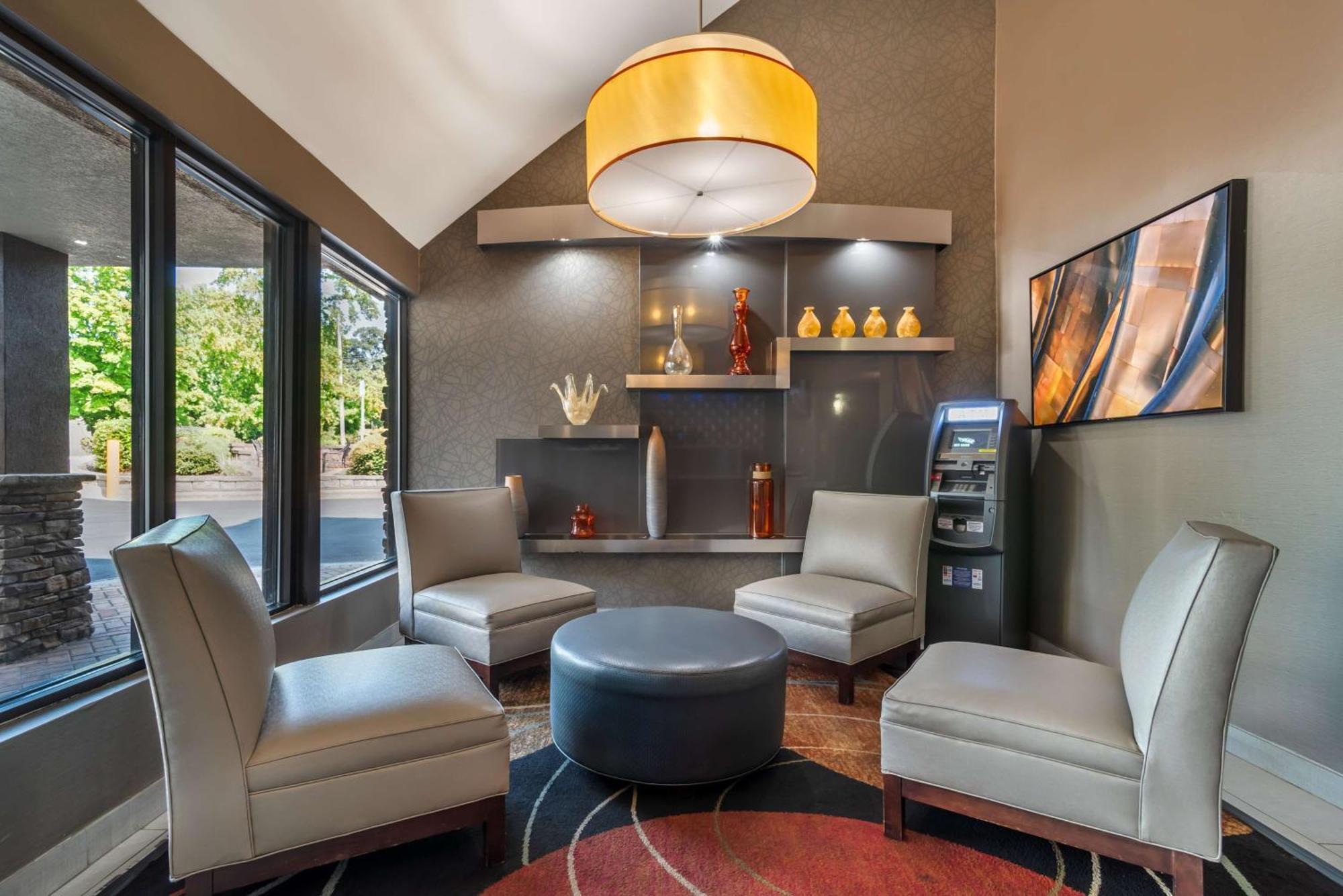 Hotel Western 3*